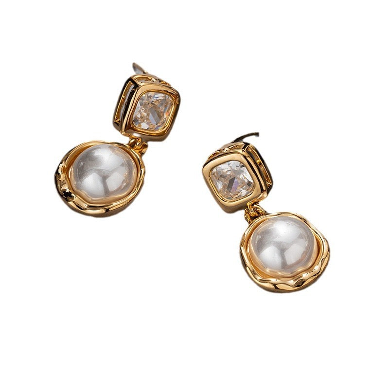 Vintage Luxury Pearl Dangle Earrings