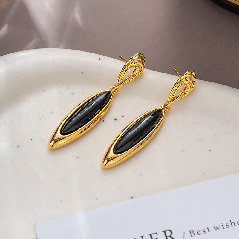 Vintage Luxury Black Dangle Earrings