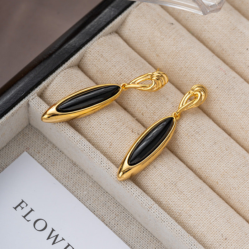 Vintage Luxury Black Dangle Earrings