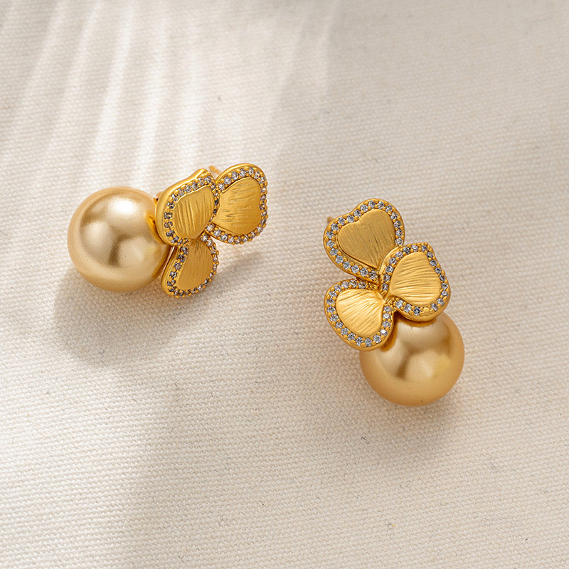 Vintage Gold Pearl Earrings