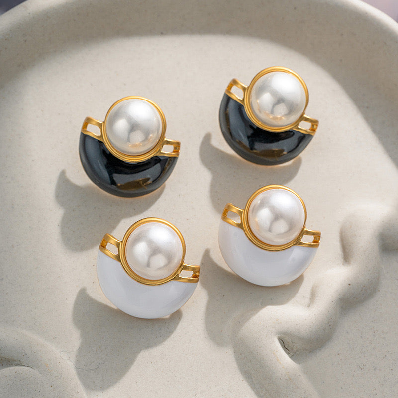 Vintage Pearl Stub Earrings