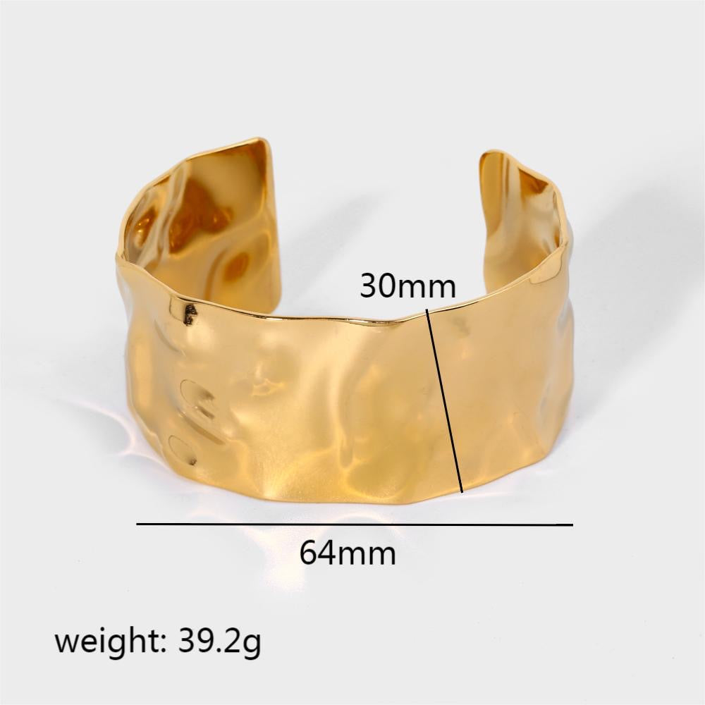 Concave and Convex Bracelet