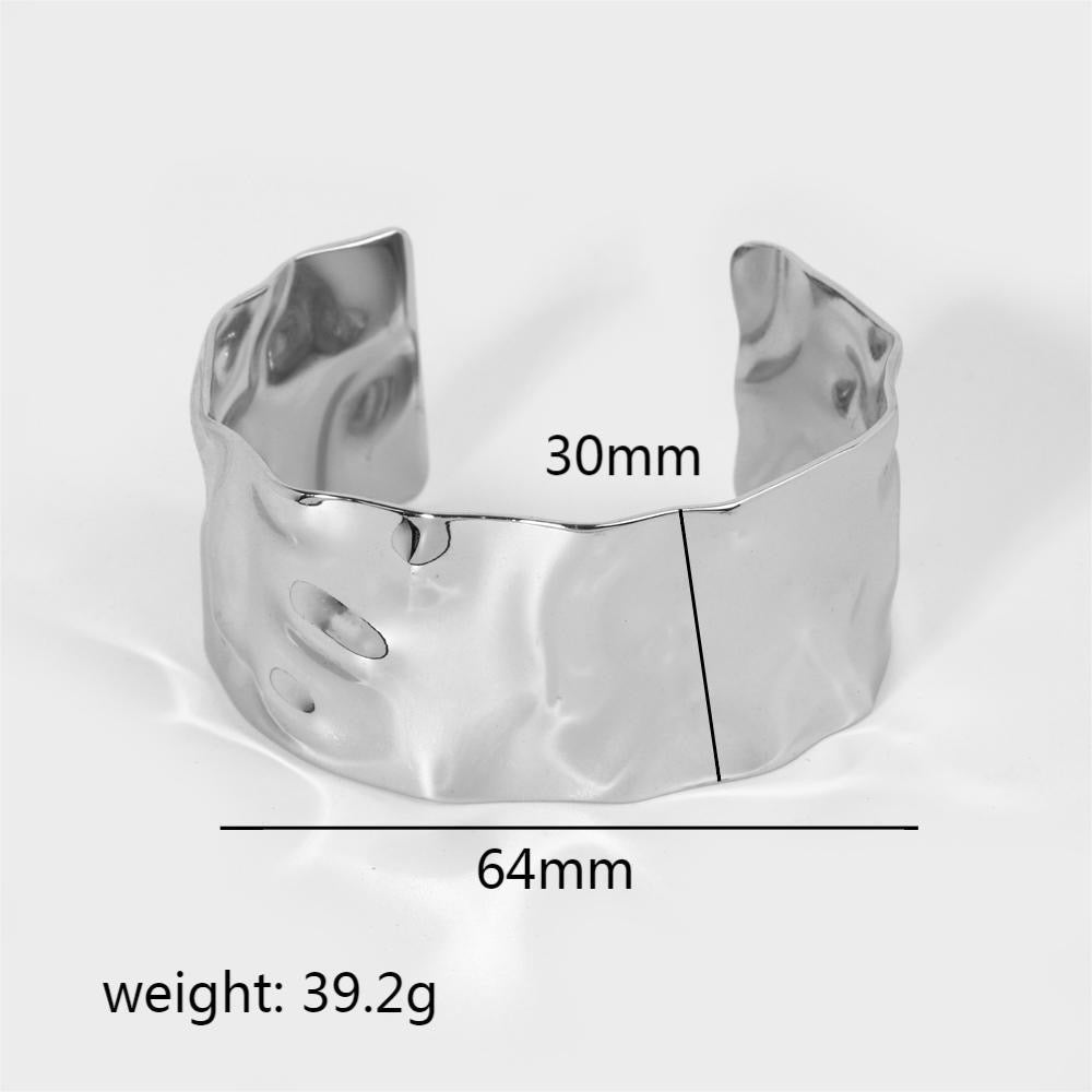 Concave and Convex Bracelet